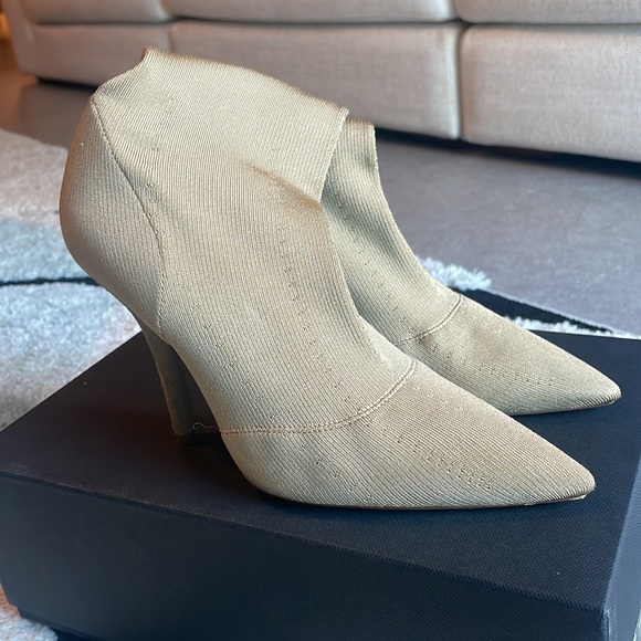 Yeezy Season 6 Beige Pointed Toe Heeled Boots - Picture 4 of 14